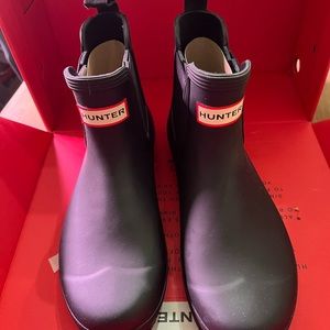 Chelsea Hunter brand boots size 9
